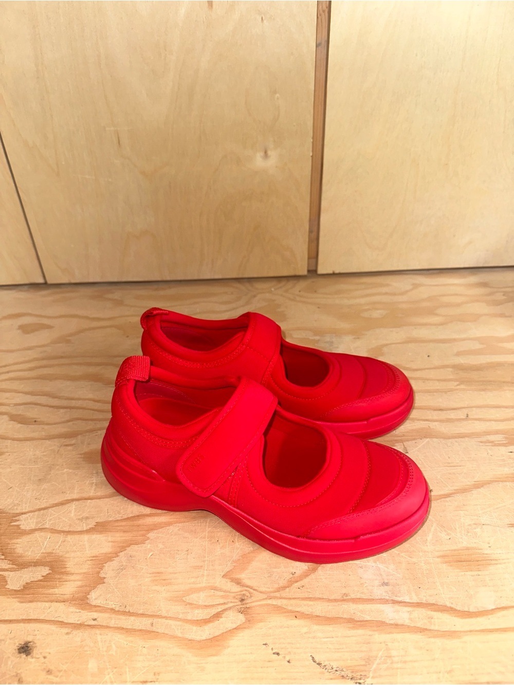 TWOOBS Red Hook-and-Loop Mary Jane Sneakers